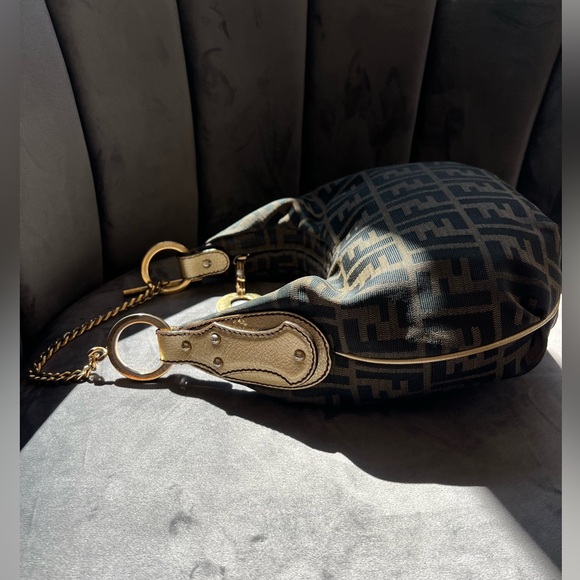 Fendi chain hobo and bracelet bag - Picture 8 of 17